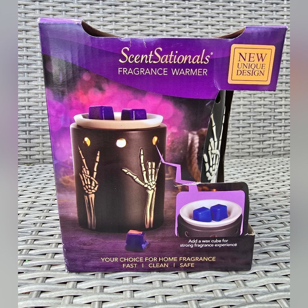NEW ScentSationals SKULLY Peace & Love Skeleton Arm Ceramic Fragrance Wax Warmer